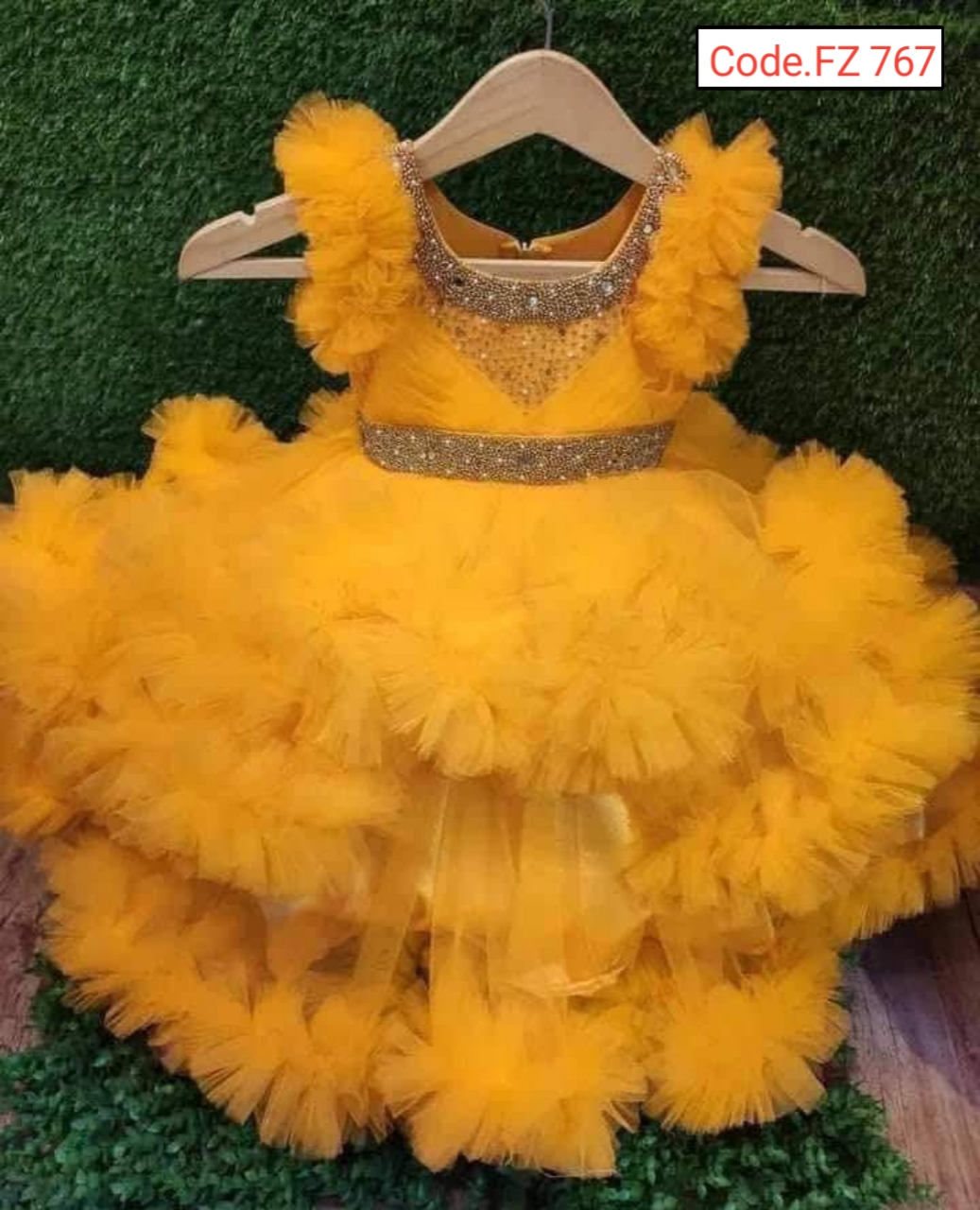 Baby party dress code. FZ 767
