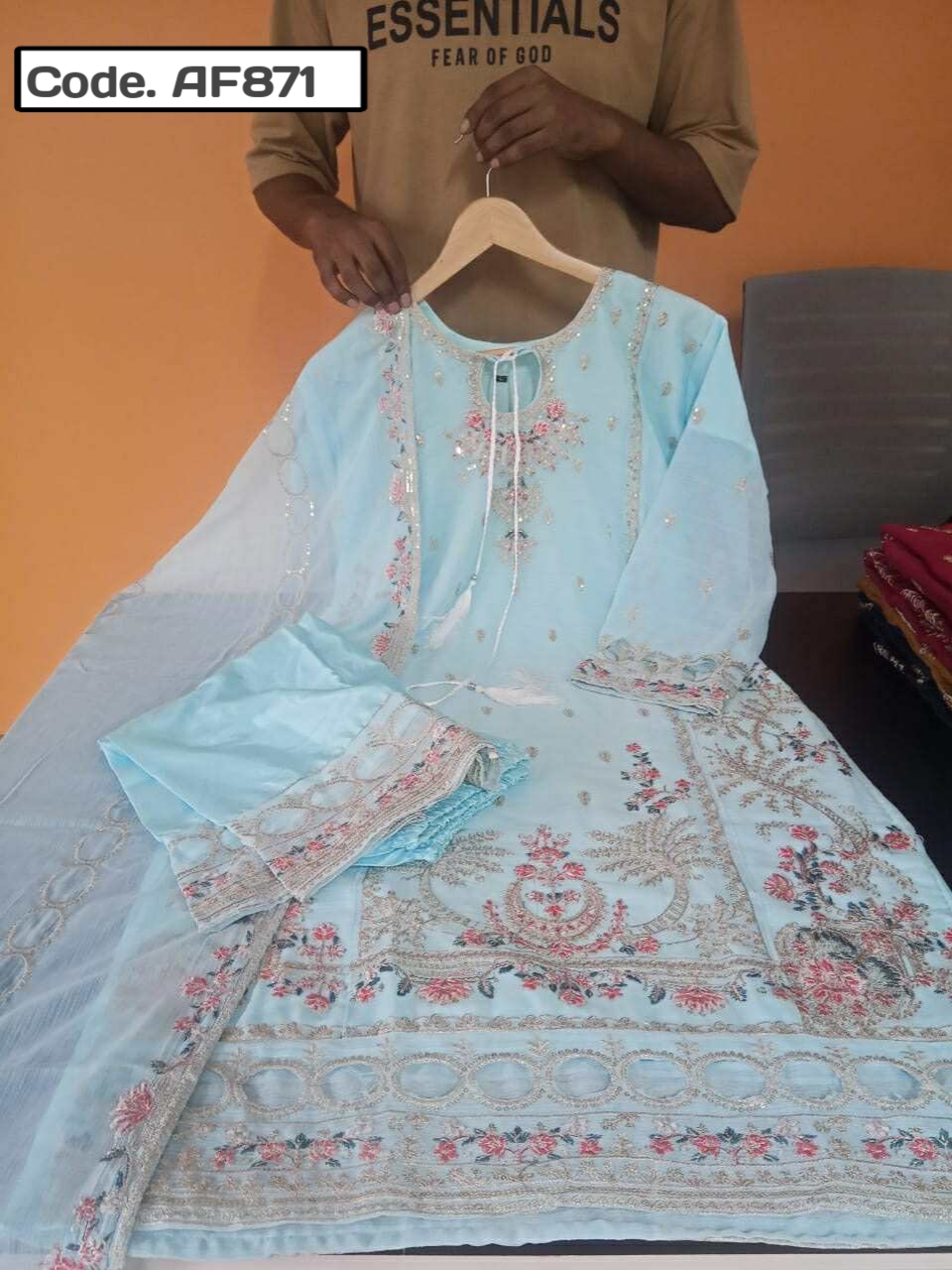 Sadabahar soft organja with embroidery sequence neck pannel hand ston work Code. AF871